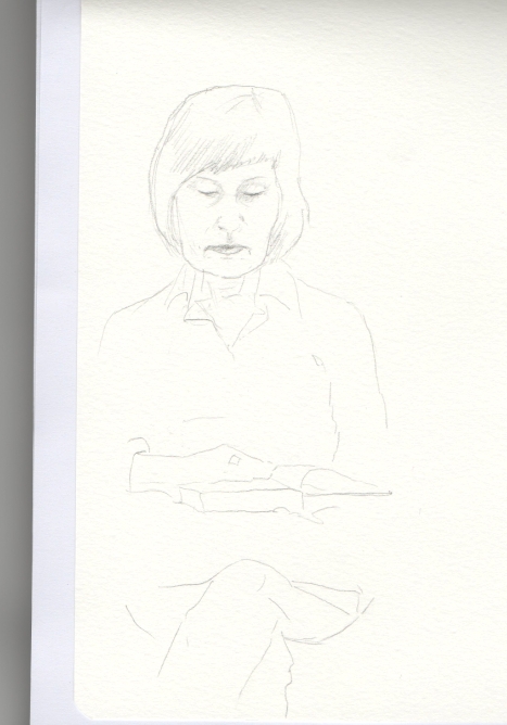 Dibujo a l�piz de una mujer leyendo las primeras p�ginas de un libro.